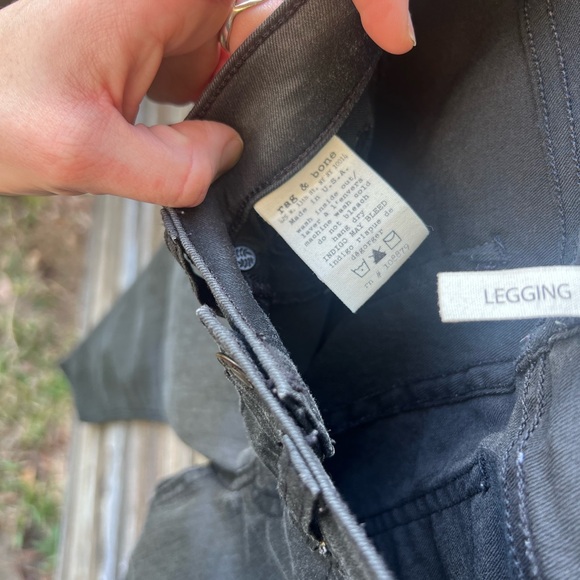 Rag & Bone Edgy Black Chic Skinny Jeans Coated Low Rise 24R - Picture 6 of 12